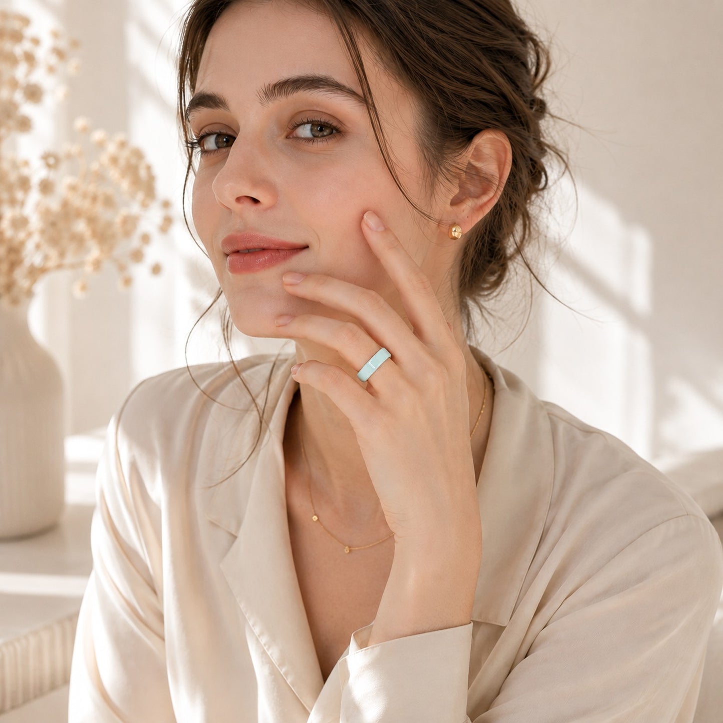 Tide ceramic-color TPU cover worn on an Oura Ring 5